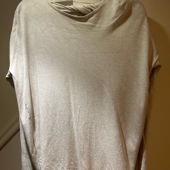 Fabletics Open Back Sweater Fabletics Cream Medium - Picture 1 of 3
